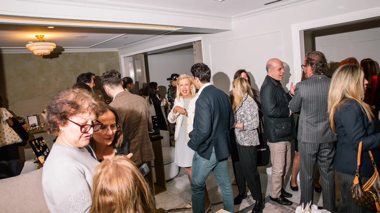 visitors-evening-of-art-rosana-auque-waldorf-astoria-new-york-2026 Visitors attending An Evening of Art with Rosana Auqué at Waldorf Astoria New York